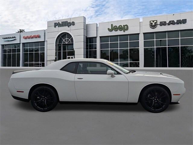 2018 Dodge Challenger SXT Plus