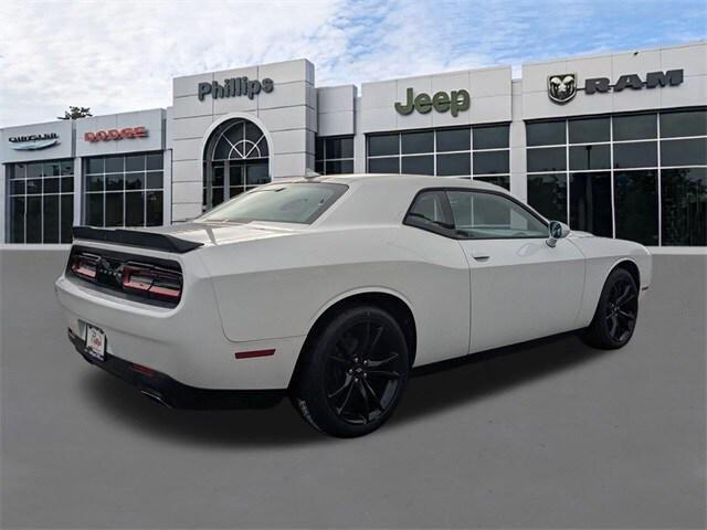 2018 Dodge Challenger SXT Plus