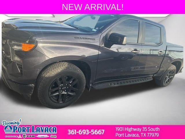 2023 Chevrolet Silverado 1500 2WD Crew Cab Short Bed Custom 2023 Chevrolet Silverado 1500 2WD Crew Cab Short Bed Custom