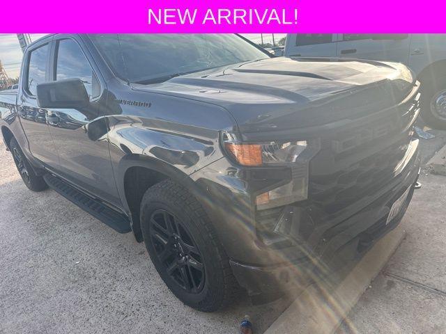 2023 Chevrolet Silverado 1500 2WD Crew Cab Short Bed Custom 2023 Chevrolet Silverado 1500 2WD Crew Cab Short Bed Custom