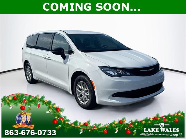 2025 Chrysler Voyager LX