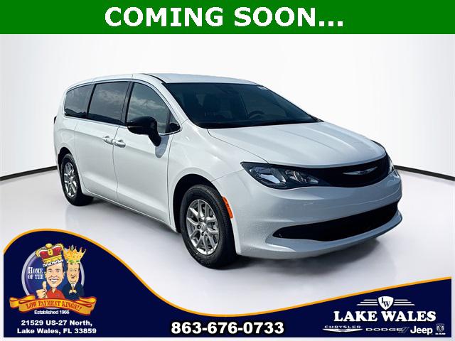 2025 Chrysler Voyager LX