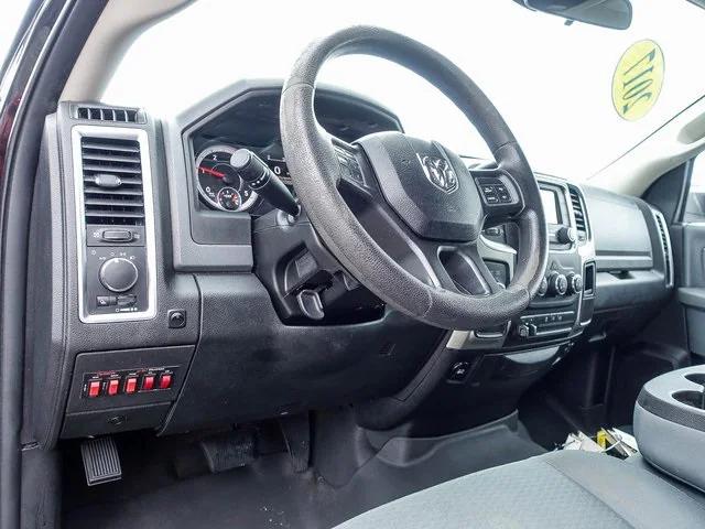 2017 RAM 2500 SLT Crew Cab 4x4 64 Box 2017 RAM 2500 SLT Crew Cab 4x4 64 Box