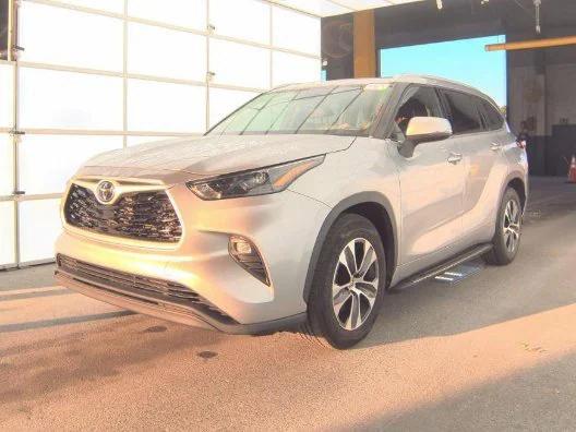 2022 Toyota Highlander XLE 2022 Toyota Highlander XLE