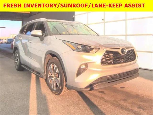 2022 Toyota Highlander XLE 2022 Toyota Highlander XLE