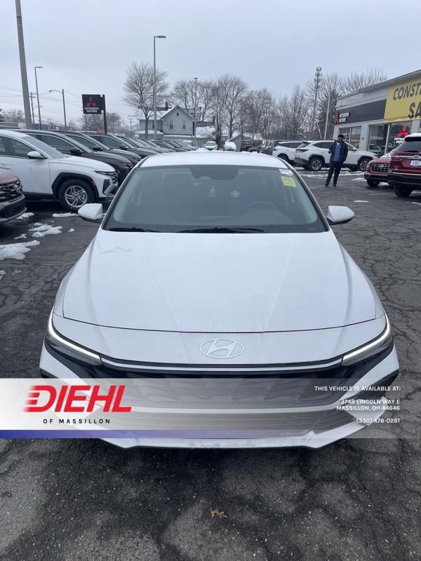 2024 Hyundai Elantra SE 2024 Hyundai Elantra SE