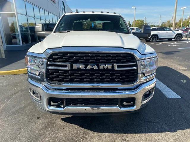 2024 RAM 3500 Big Horn Crew Cab 4x4 8 Box 2024 RAM 3500 Big Horn Crew Cab 4x4 8 Box