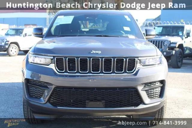 2025 Jeep Grand Cherokee Laredo X 4x2 2025 Jeep Grand Cherokee Laredo X 4x2