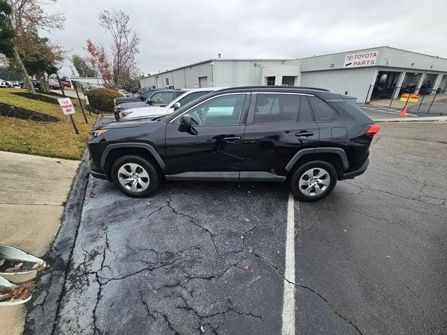 2021 Toyota RAV4 LE 2021 Toyota RAV4 LE