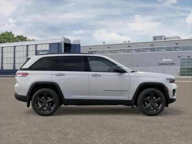 2025 Jeep Grand Cherokee Altitude X 4x4