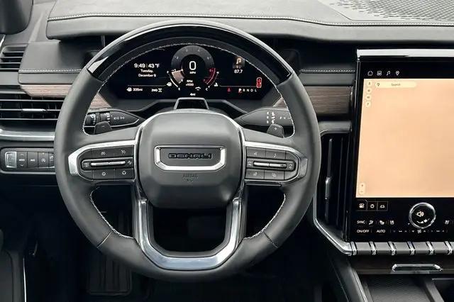 2026 GMC Acadia Denali AWD