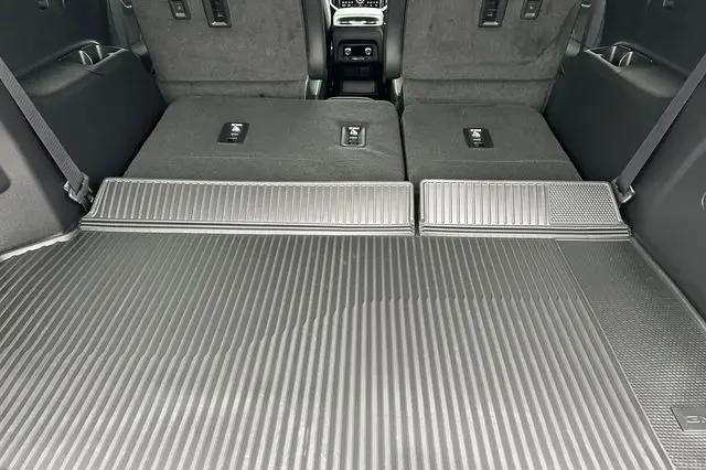 2026 GMC Acadia Denali AWD