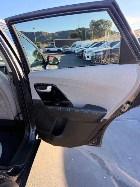 2019 Kia Niro Plug-In Hybrid EX