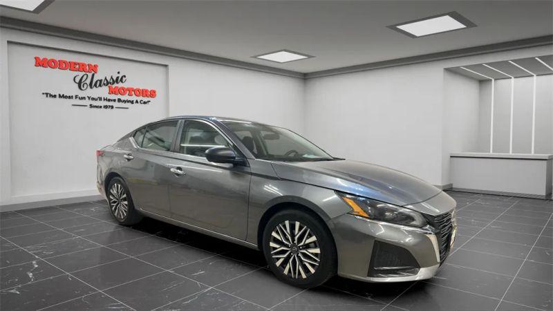 2024 Nissan Altima SV FWD