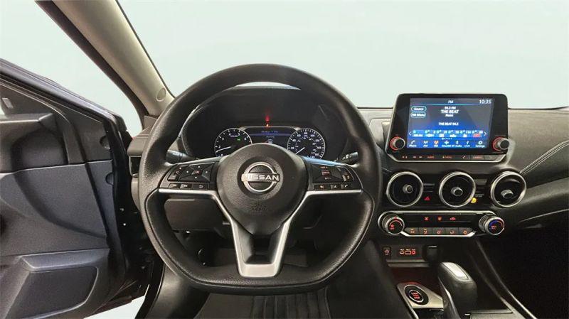2024 Nissan Sentra SV Xtronic CVT