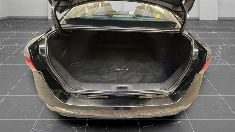 2024 Nissan Sentra SV Xtronic CVT