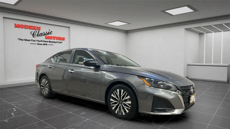 2024 Nissan Altima SV FWD
