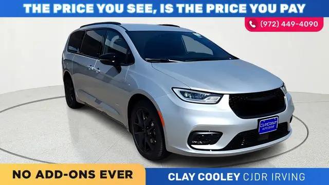 2026 Chrysler Pacifica Select for sale in Irving, TX