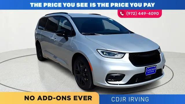 2026 Chrysler Pacifica Select for sale in Irving, TX