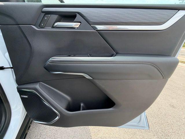 2026 GMC Acadia Elevation FWD