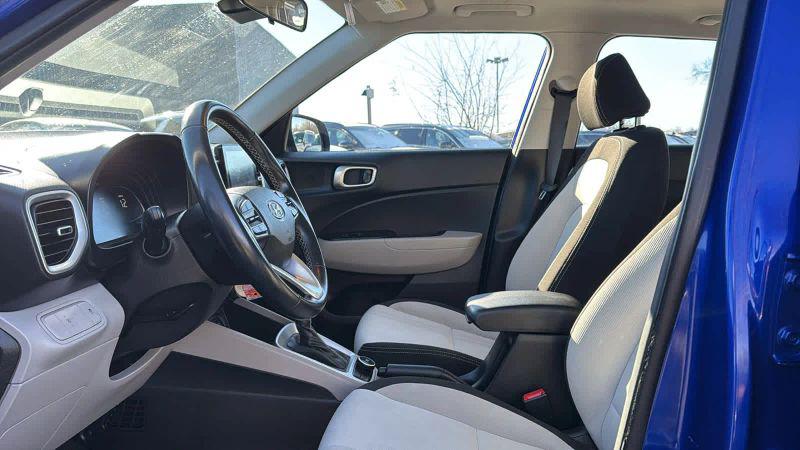 2023 Hyundai Venue SEL