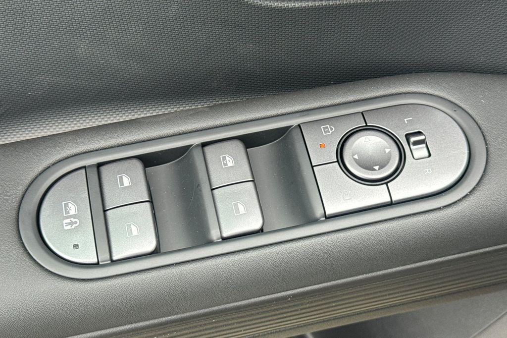 2026 Hyundai IONIQ 5 SE - Photo 11
