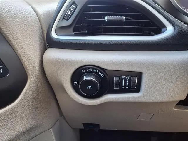 2021 Chrysler Pacifica Hybrid Touring L