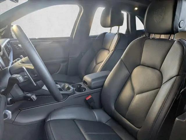 2025 Porsche Macan Macan