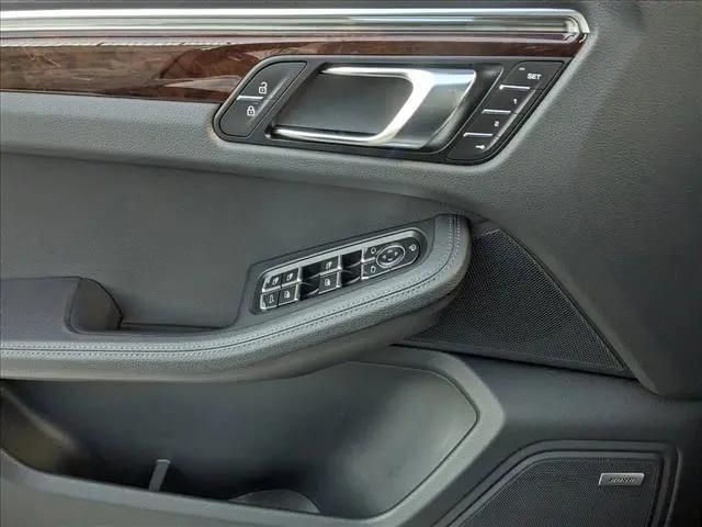 2025 Porsche Macan Macan