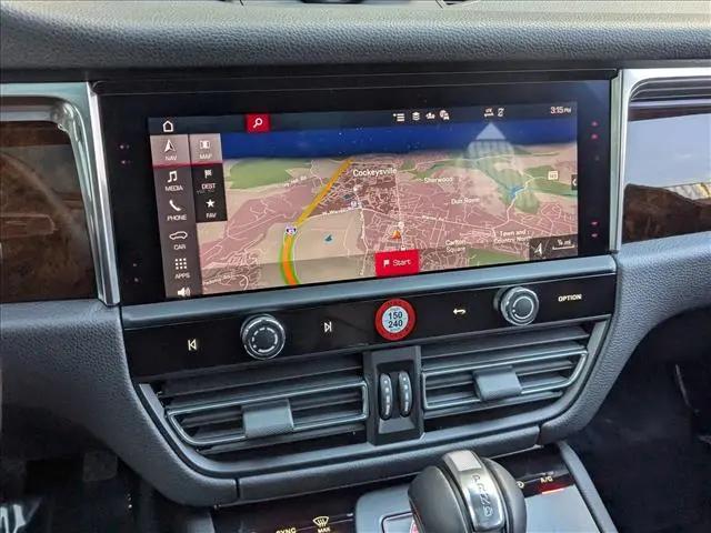 2025 Porsche Macan Macan