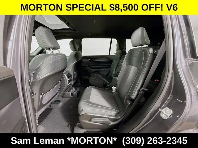 2025 Jeep Grand Cherokee L Laredo X 4x4