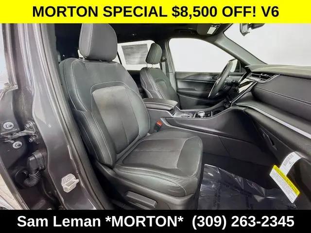 2025 Jeep Grand Cherokee L Laredo X 4x4