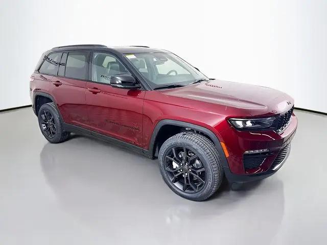 2025 Jeep Grand Cherokee Limited 4x4 for sale in Bloomington, IL