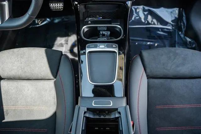 2025 Mercedes-Benz CLA 250 4MATIC