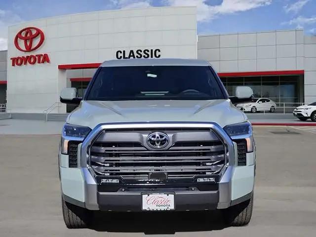 2026 Toyota Tundra Limited CrewMax 5.5' Bed