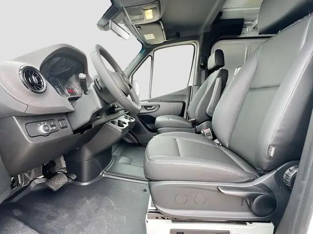 2026 Mercedes-Benz Sprinter 2500 Standard Roof 4-Cyl Diesel
