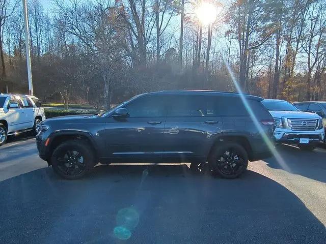 2025 Jeep Grand Cherokee L Altitude X 4x4