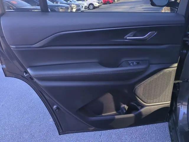 2025 Jeep Grand Cherokee L Altitude X 4x4