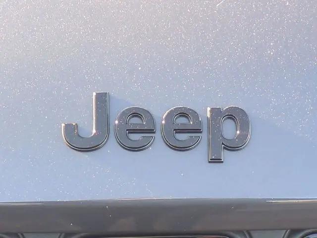 2025 Jeep Grand Cherokee L Altitude X 4x4