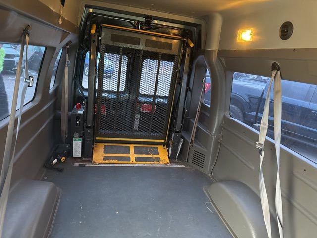 2014 Ford E-250 Commercial 2014 Ford E-250 Commercial