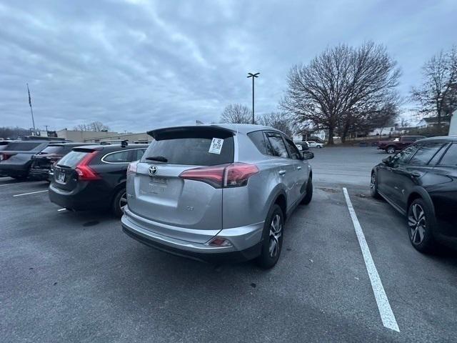 2018 Toyota RAV4 LE 2018 Toyota RAV4 LE