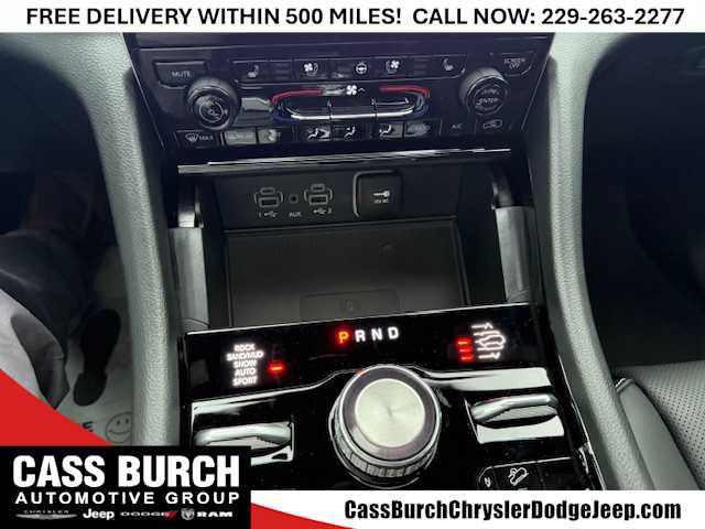 2025 Jeep Grand Cherokee Overland 4x4
