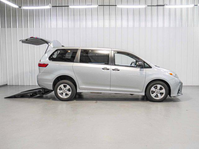 2020 Toyota Sienna L
