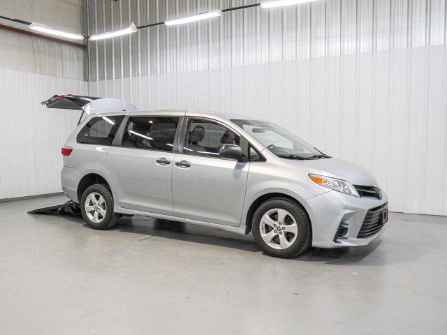 2020 Toyota Sienna L
