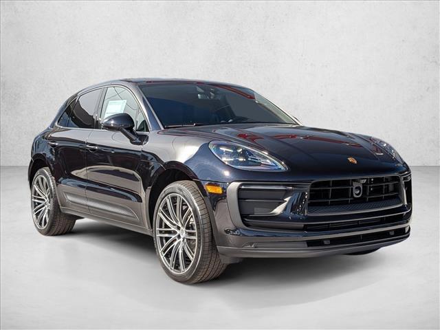 2026 Porsche Macan AWD