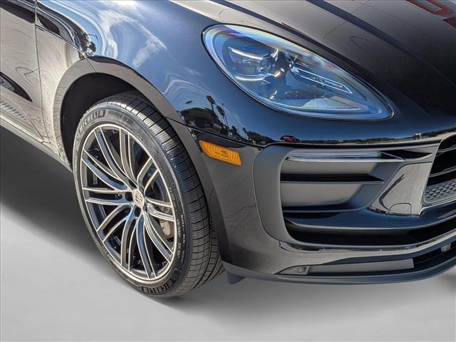 2026 Porsche Macan AWD