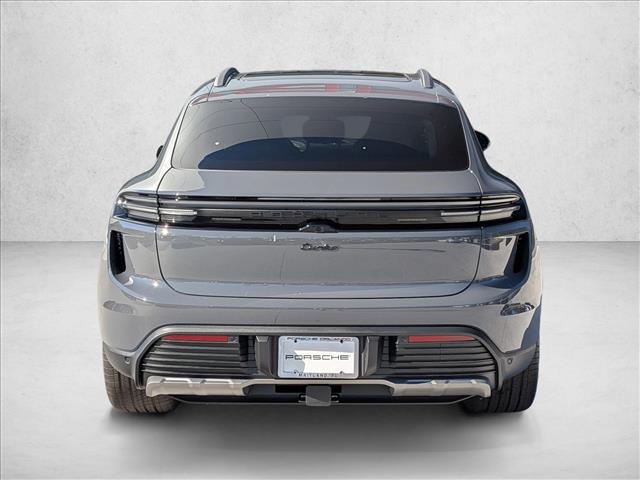 2025 Porsche Macan Electric Turbo