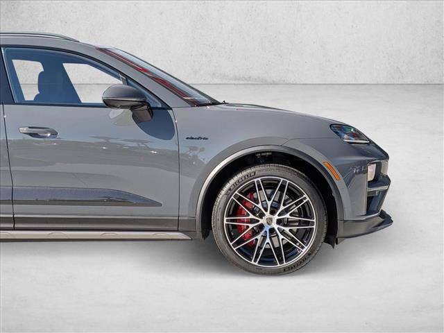 2025 Porsche Macan Electric Turbo