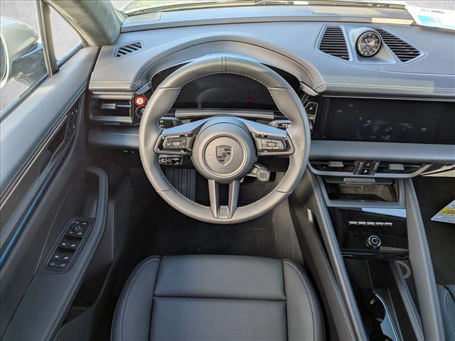 2025 Porsche Macan Electric Turbo
