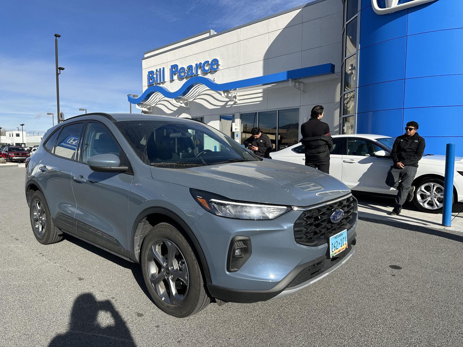 2025 Ford Escape ST-Line Select's photo